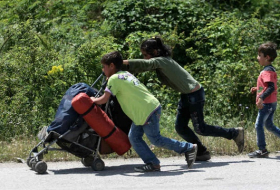 Grèce: évacuation de deux nouveaux camps de migrants