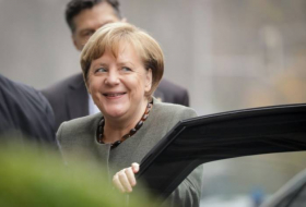 Négociations de coalition en Allemagne: Merkel reconnaît des 