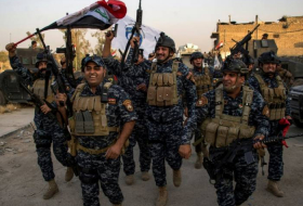 Irak: le Premier ministre salue à Mossoul la victoire sur 