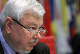 Andrzej Kasprzyk exprime sa préoccupation devant l`escalade de la situation sur la ligne de front