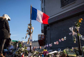 Attentats du 13 novembre: Macron et Hollande réunis pour les commémorations
