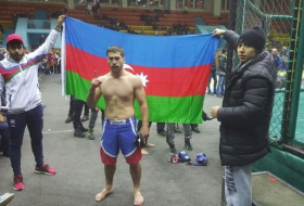 Un athlète azerbaïdjanais a vaincu un arménien pour devenir champion du monde - PHOTOS