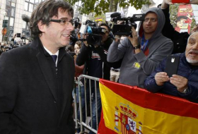 Catalogne: libéré en Belgique, Puidgemont dénonce les pratiques de Madrid