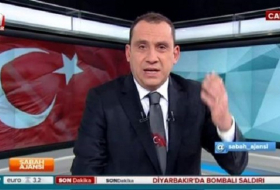 Un présentateur de télévision a craché aux visages des critiques d`Erdogan - VIDEO