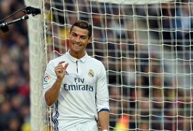 Football: un club chinois prêt à payer Ronaldo 100 millions d`euros par an