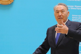 Le Kazakhstan relance sa politique et son économie