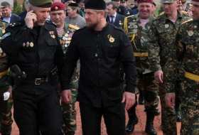 Kadyrov demande à Poutine de permettre à l’infanterie tchétchène de combattre en Syrie