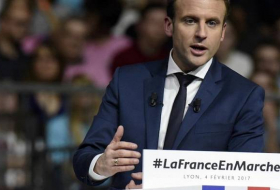 Emmanuel Macron présente ses premiers voeux aux Français