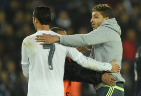 Le fan venu enlacer Ronaldo risque un an de prison et 15.000 euros d`amende  VIDEO 