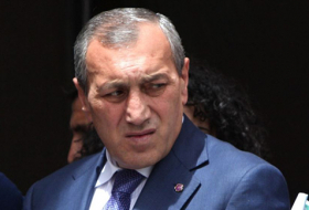 Les fraudes, les défiances, l`échec:  L`ancien gouverneur de Syunik, Khachatrian, démissionne de son poste du parti républicain au pouvoir en Arménie 