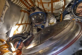 Trois astronautes se posent au Kazakhstan après 172 jours en orbite