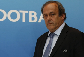 UEFA: Platini toujours président tant que sa suspension n`est pas confirmée