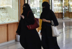 Un religieux saoudien suspendu pour avoir dit que les femmes ont un 