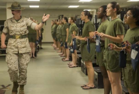 Marines féminines salies et humiliées sur Facebook