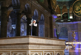 Turquie: Premier appel à la prière depuis 85 ans à Sainte-Sophie