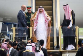 Le roi saoudien en Indonésie, avec 460 tonnes de bagages