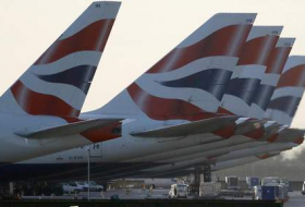 80 vols annulés à l`aéroport londonien d`Heathrow