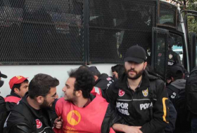 Istanbul: la police use de gaz lacrymogène pour disperser la manifestation du 1er mai