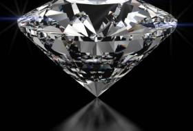 Un bijou fantaisie se révèle être un diamant de 26 carats