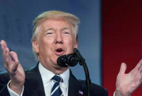 Trump prêt à témoigner sous serment, accuse Comey d'avoir menti