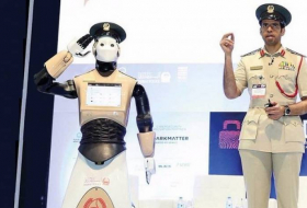 Le premier robot-policier va bientôt patrouiller dans les rues de Dubaï