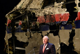 Crash du vol MH17 : un missile, pas de coupable, le Kremlin sur la défensive