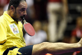Jeux Paralympiques : un athlète égyptien joue au tennis de table avec sa bouche - VIDEO