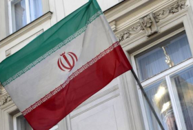 Drapeaux en berne à l'ambassade d’Iran en Azerbaïdjan
