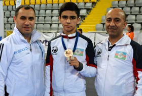 Un karatéka adolescent azerbaïdjanais termine troisième des championnats d’Europe
