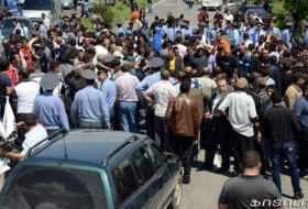 Les Arméniens ont bloqué la route vers Kalbadjar pendant une action de protestation