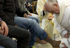 Le pape François va laver les pieds de détenus repentis de la mafia