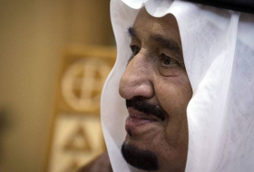 La passerelle en or du roi saoudien est tombée en panne à Moscou - VIDEO