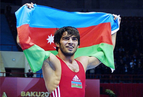 Un lutteur azerbaïdjanais décroche le bronze à un mémorial en Russie