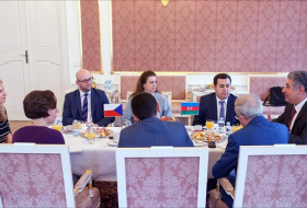 Le ministre azerbaïdjanais de la Jeunesse et des Sports est en visite à Prague