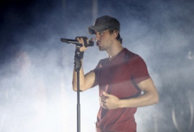 Le président veut punir les organisateurs d`un concert «indécent» d`Enrique Iglesias