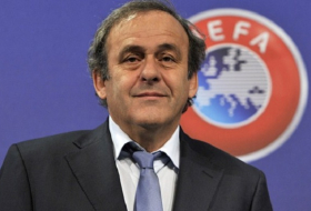 Michel Platini retire sa candidature à la présidence de la Fifa