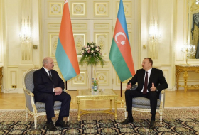 Ilham Aliyev rencontre son homologue biélorusse Alexandre Loukachenko
