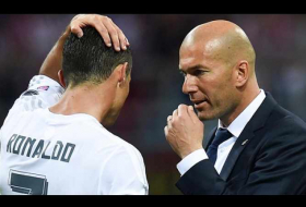 Ronaldo a-t-il insulté Zidane?
 - VIDEO