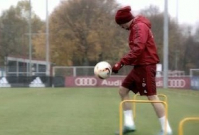 Ribéry retouche le ballon