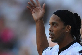Ronaldinho de retour avec Fluminense pour des raisons marketing