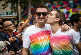 Ukraine: la Commission constitutionnelle devrait protéger les personnes LGBT contre la discrimination