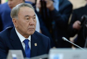 Kirghizistan: Le président évoque la possibilité d`un gel des projets russes