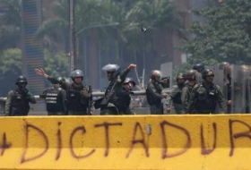 Encore deux morts dans les manifs anti-Maduro