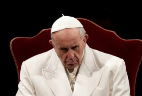 Le pape exprime «la honte» du sang versé