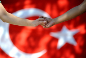 Turquie: le Parti des travailleurs du Kurdistan décrète la suspension 